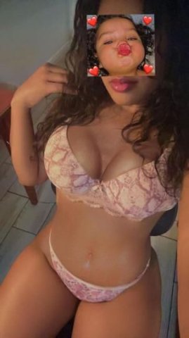 Hermosa latina con exelentes curvas 🍑 - 1
