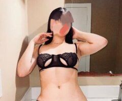 Big Island escorts - young and sexy girl 🍑