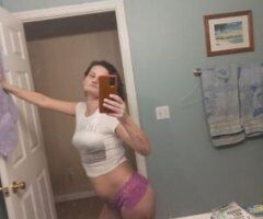 BADDEST BITCH WITH NO TEETH - Image 8