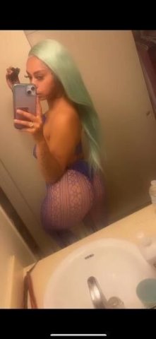 INCALL SPECIALS 👅come join me and relax , let me cater to yu & suck all the stress Away 👅 Your favoritr COCK sucker Come feel This THROAT😻 - 1