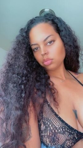 Spicy Latina 🌶 BACK IN TOWN Cum Play Papi 💦 - 1