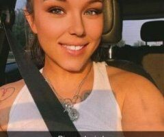 HOTTT BABE - Image 2