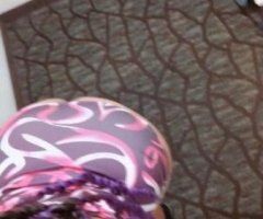 Palm Springs escorts - Curlyhead babddie