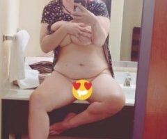 brains, beauty AND boobs! make out with your sweet freckly GF 🩷 - Image 8