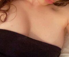 hot foreign baddie ❤️❤️ new in town catch me while u can - Image 3