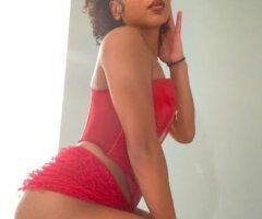 Slim thick lightskin mami, pretty, petite, everything sweet - Image 2