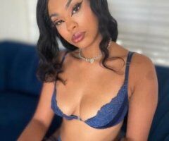NEW IN TOWN Naughty girl here to play 😈💦 - Image 2