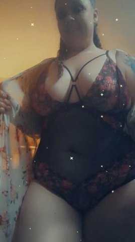♥💕🔥DeliciousDylan🌟💯Thick n Juicy🍒IRISH countrygirl...😍pretty eyes and thick thighs 🍒♥🤩🌹💕 - 1