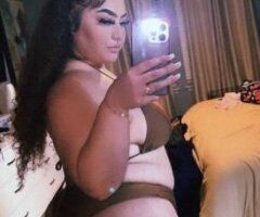 THICK LATINA 💦 In Town One Night Only - Image 5