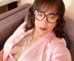 Beautiful thick Mexican cougar Boomshell Ready To Play - Image 4