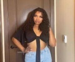 cum play with me 💦 - Image 2