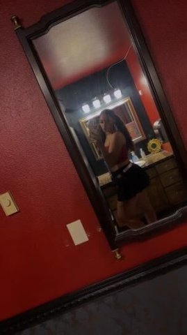 Come over and cum pkay wit me daddy 🤭👀 - 1