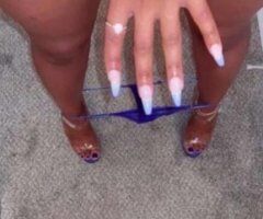THICC and curvy - Image 6