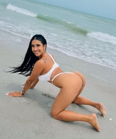 latina caliente - 1