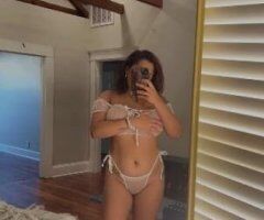 sexy latina - Image 3