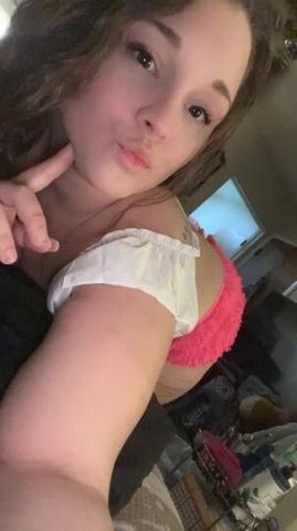 NO MEET UPS. FACETIME AND CONTENT ONLY. BACK N IM BETTER 😘😉 - 1