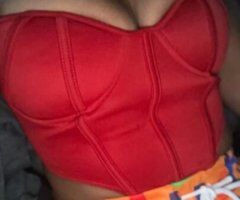 silk doin incalls only tonights who wants to have some relaxation lol - Image 2