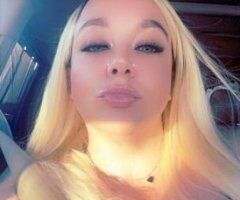 big titty Snowbunny - Image 2