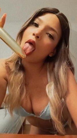 girl hot😈 - 1