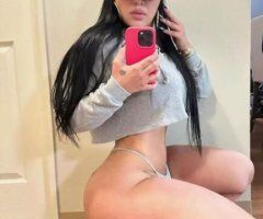 latina joven busco amigos para jugar un rato - Image 2