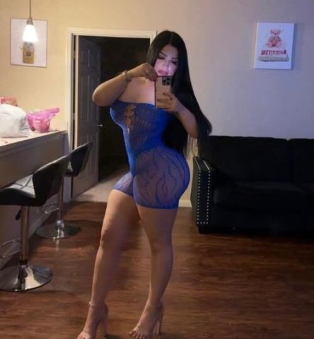 TWO GIRLS AVAILABLE AT THE SAME TIME - 1