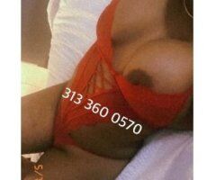 5'1 thick perky big boobs squirter - Image 3