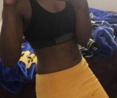lesbian sugarbaby w Wet tight Pussy AVAILABLE incall - Image 2