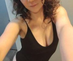 22 years old the bigger the dick the better - Image 3