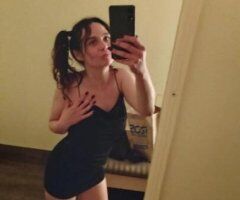 22 years old the bigger the dick the better - Image 4