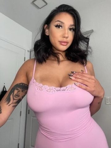 Hey baby 👄🫦 I just got into town heard you're looking to have 💦fun tonight 🤩 Hit me up for all kind of fun 📲 SNAPCHAT @ anonymovs1 - 1