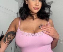 Omaha escorts - Hey baby 👄🫦 I just got into town heard you're looking to have 💦fun tonight 🤩 Hit me up for all kind of fun 📲 SNAPCHAT @ anonymovs1