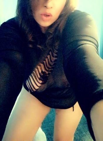 Sexy Curvy Milf - 1