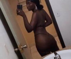 Palm Springs escorts - in calls with the chocolate queen