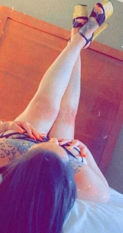 MILF Playmate 🐰 SOOO TIGHT 🌊🌊🌊 CONTENT AND BOOKINGS 👅🫦🍆💦🍑 - 1
