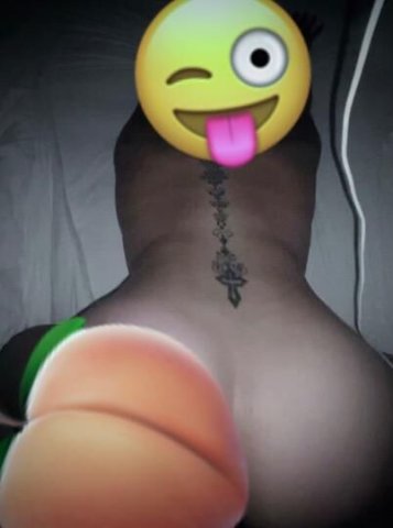 beautiful☺ sexy😉wet kitty kat 💦 tight vagi - 1