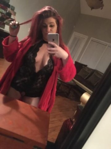 🥰🫣 Willing to do what your wife wont🤭🥰HOTT MOM😜😘 - 1