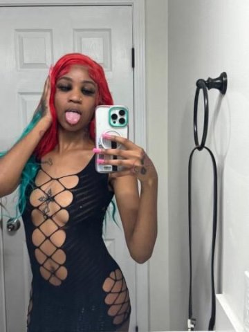 RIAHSOWET👄 - 1