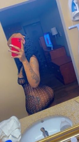 WET Wild Wednesdays specials All Nights 😋😜🤩 - 1