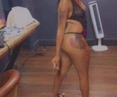 Need Some Stress Relief Before Work 🍆incall and outcall !Ask About A 👯♀Girl Specials💫 AND LET US BE YOUR FANTASY AND DESIRE ALL YOUR NEEDS 👅💦💋 - Image 2