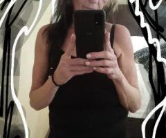 kneeneland fall specials; Massage/ bi teams available! - Image 11