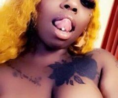 NEW IN TOWN😘😘👅 - Image 5
