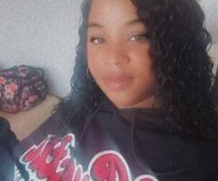 hey babe come see me im avaliable - Image 2