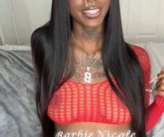 5'11 Busty babe Barbie Nicole 😍 - Image 4