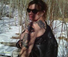 Western Slope escorts - Montrose!!! only ...no car !!!! staying in town a little longer than xpected. so why don't you