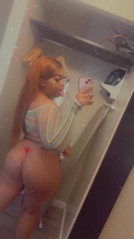 DeepThroat Queen🍆😍 Tight Wet🐱💦 Come Catch This 🍑😘 - 1
