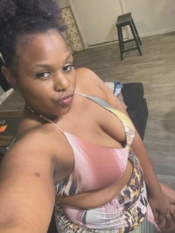 FUN WITH NAKED NIKKI - 1