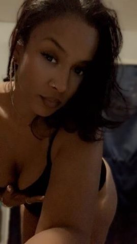 AC Sexy Latina available for outcalls😈💦💦 - 1