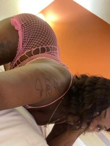 🦋🧁POUNDCAKE 🦋❤CATCH ME WHILE YOU CAN🥰💦💦wett likkle 💕💕 deep throat 💦💦💕READY TO DRAIN YOUR lCOCK TONIGHT 👅👅💦💦Incalls & O - 1