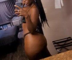 Palm Springs escorts - in calls with the chocolate queen
