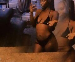 in calls with the chocolate queen - Image 3